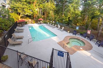 Swimming pool & spa